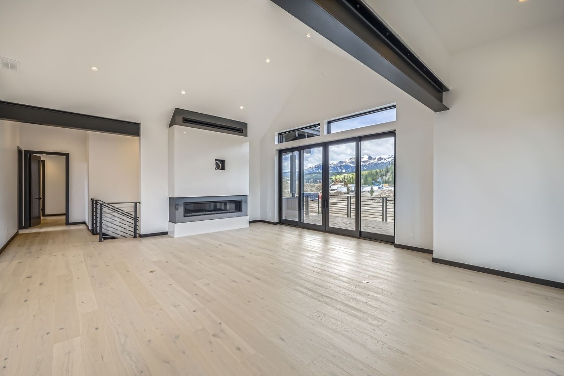 277 Monitor Drive Property Photo 19