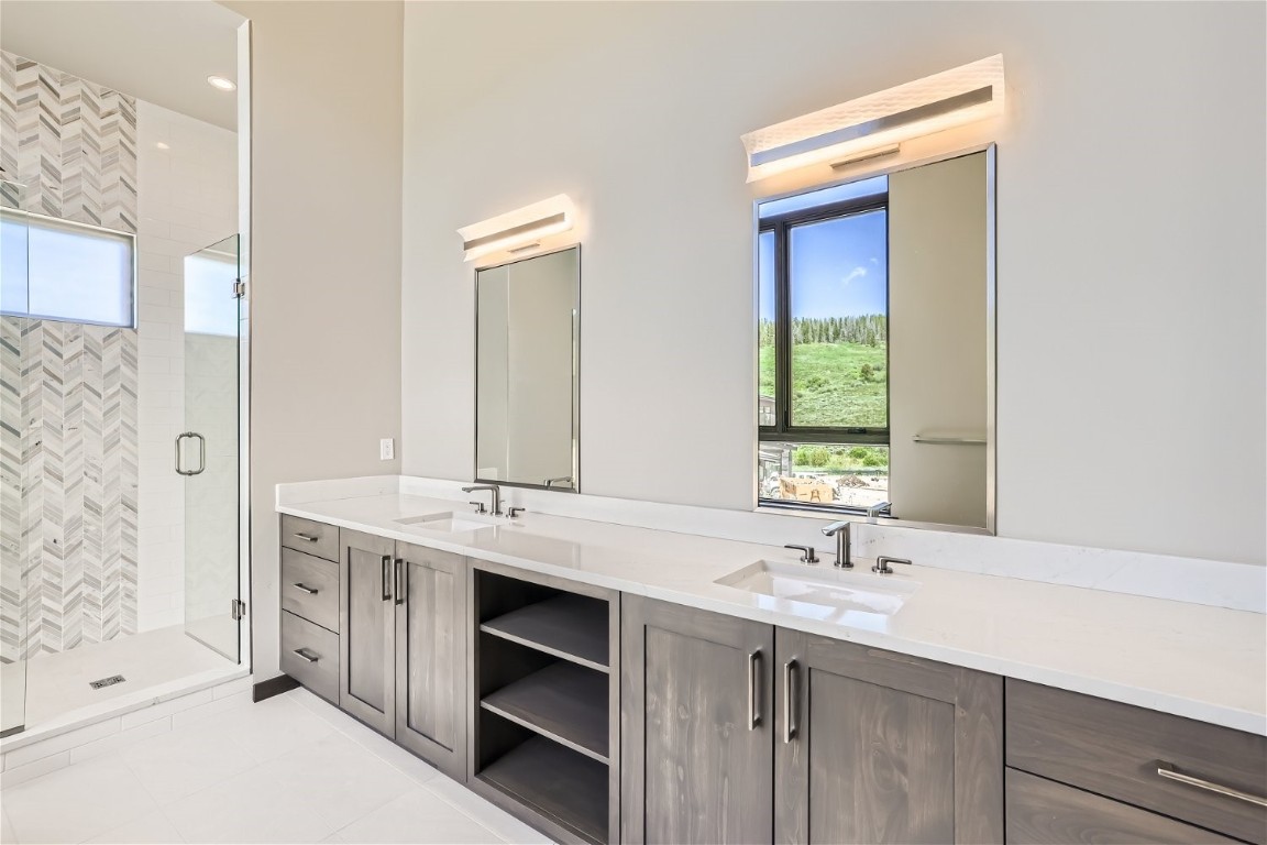 277 Monitor Drive Property Photo 26