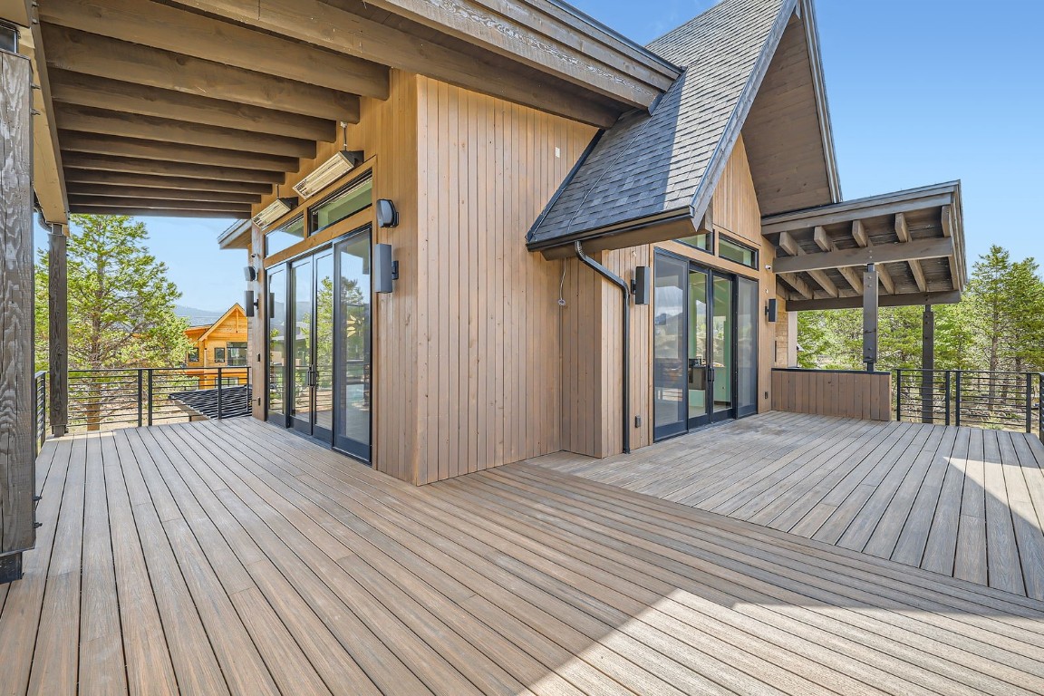 277 Monitor Drive Property Photo 42