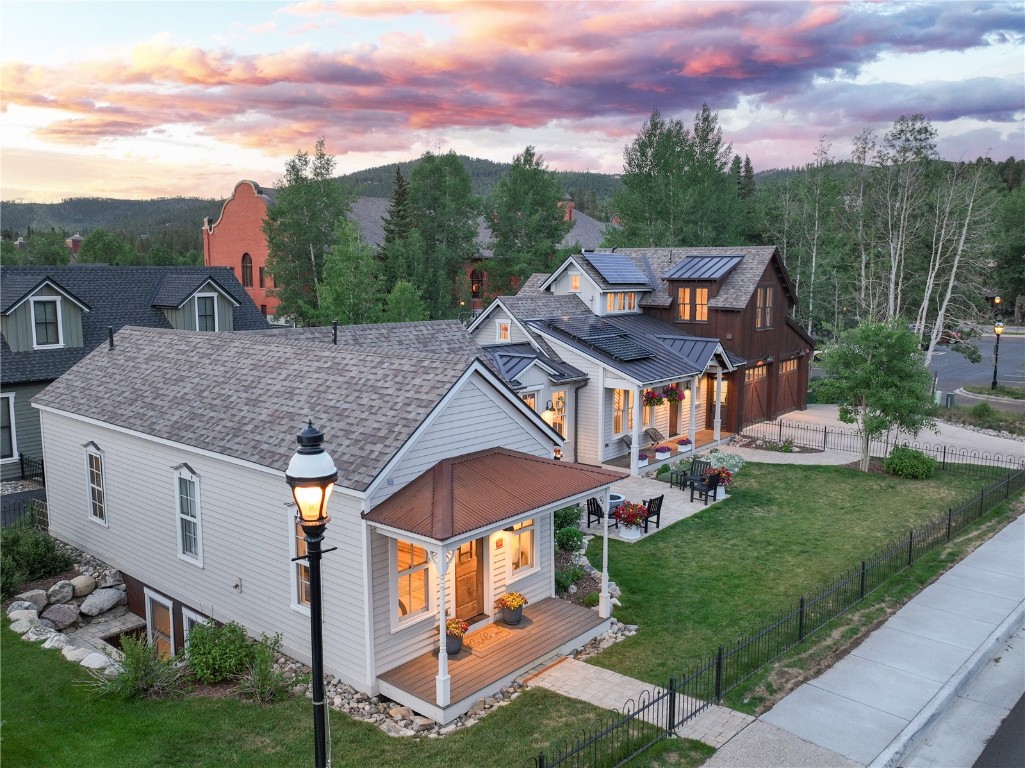 300 E Washington Avenue Property Photo 3