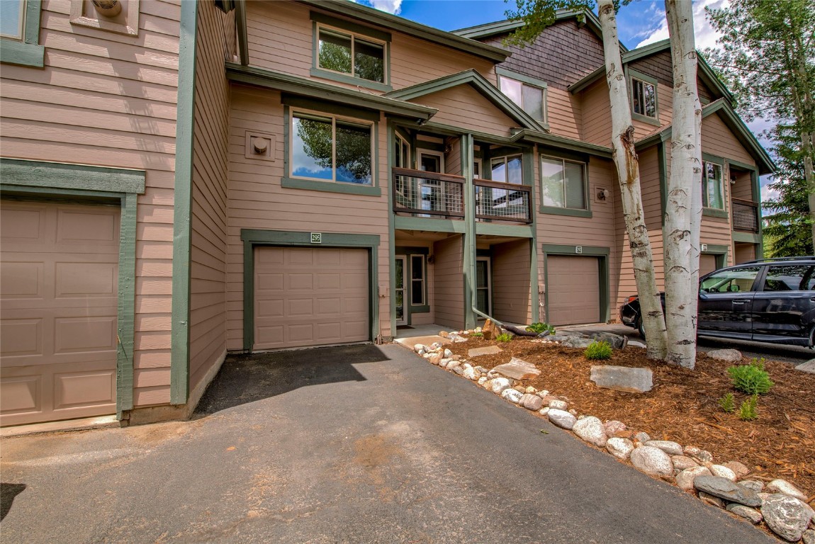 295 Kestrel LANE 295