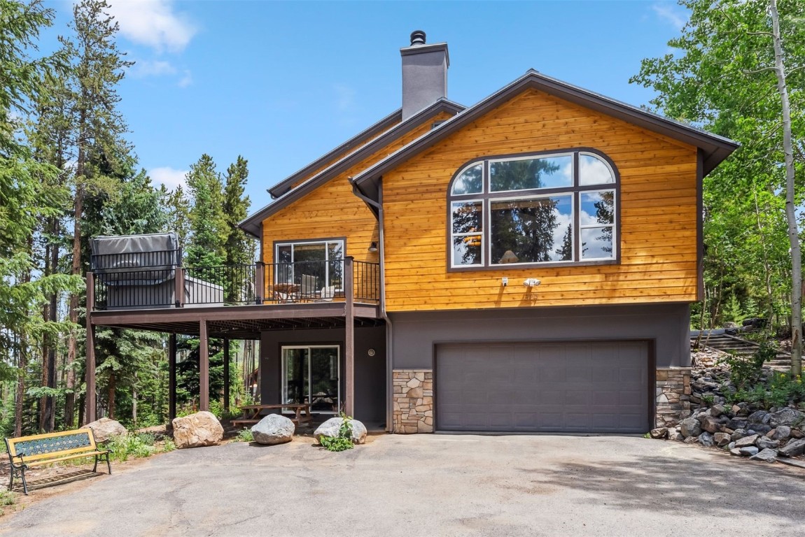 387 Moonstone Road Property Photo 1
