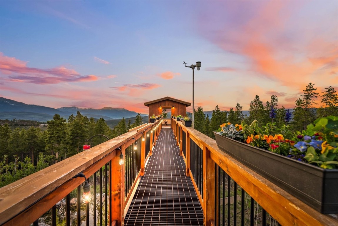 320 Headlight Drive Property Photo 5