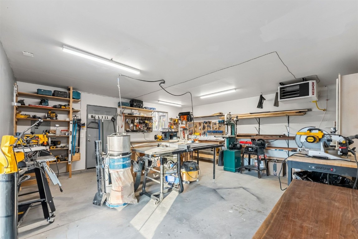 320 Headlight Drive Property Photo 29