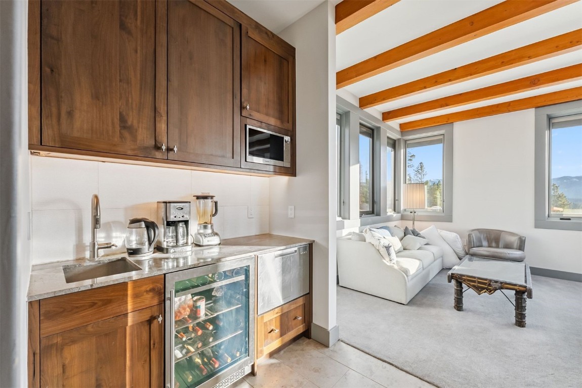 320 Headlight Drive Property Photo 47