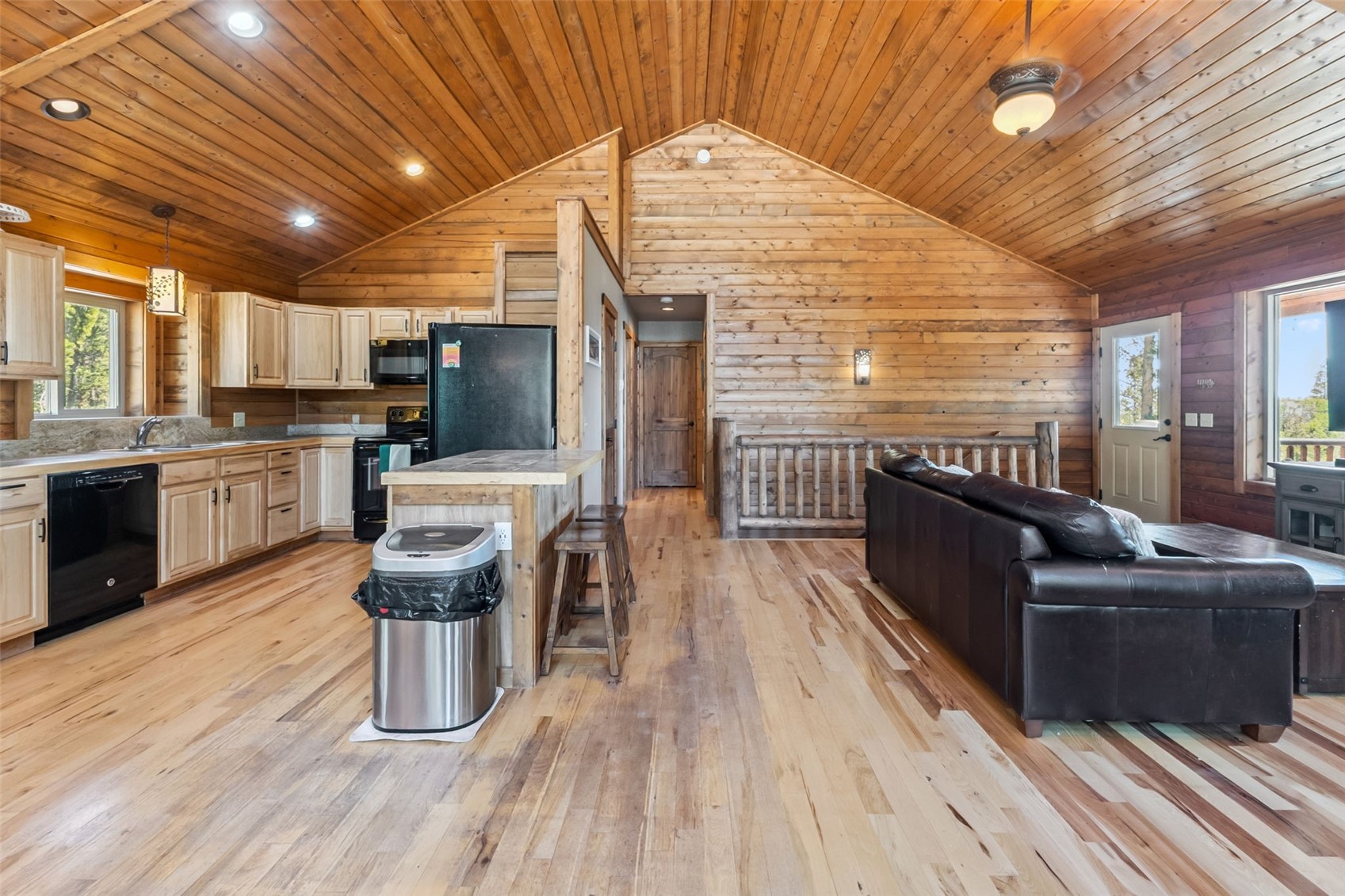 889 Venture Road Property Photo 7