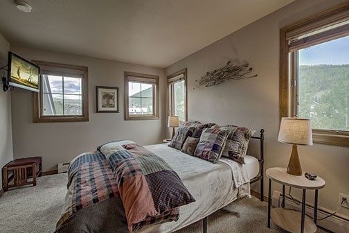 219 Wheeler Place 18 Property Photo 32