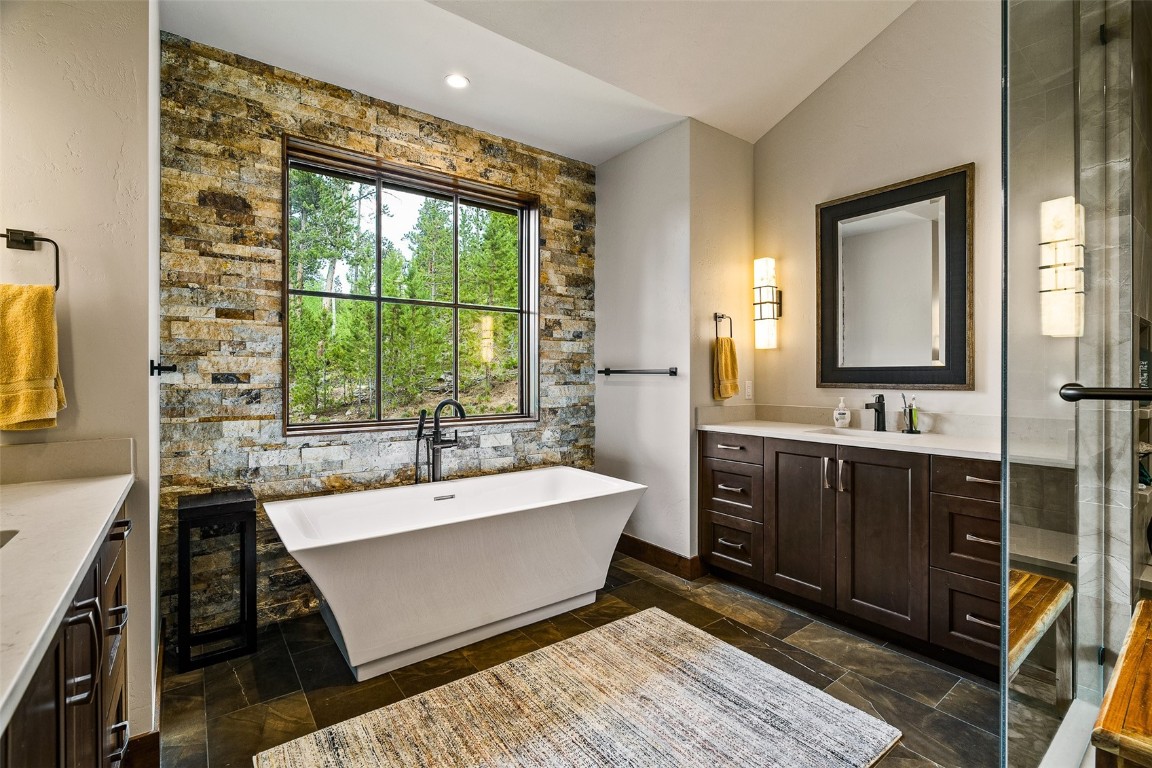 455 Highfield Trail Property Photo 18