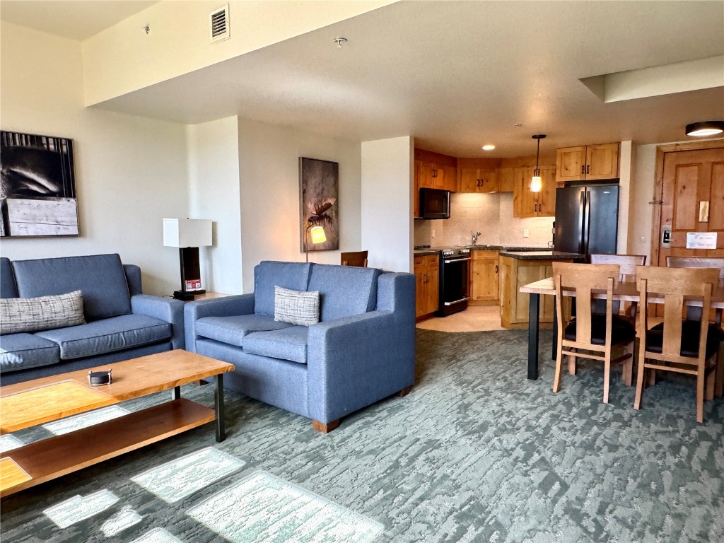 2300 Mount Werner Circle 631 Property Photo 8