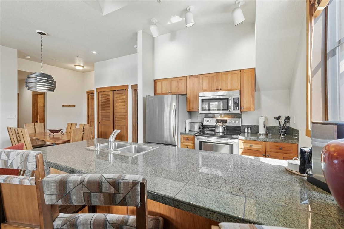 600 S Main Street 4207 Property Photo 5