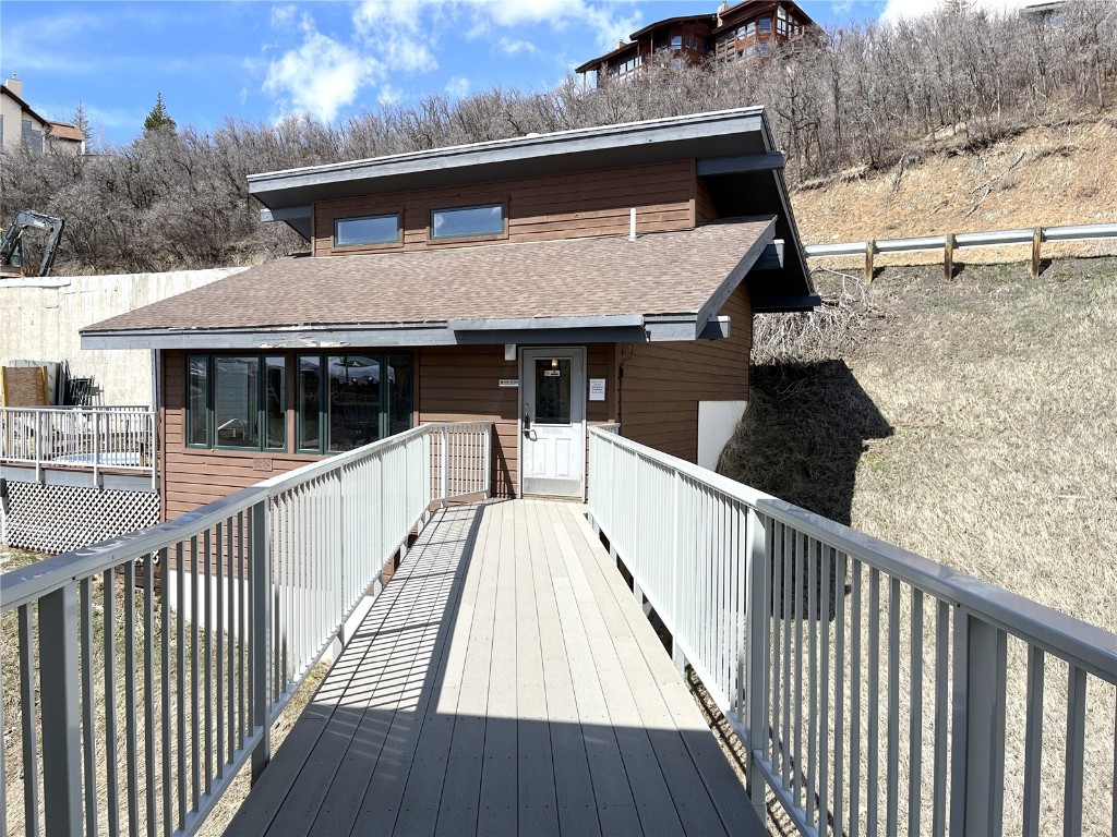 1920 Ski Time Square Drive 208 Property Photo 16