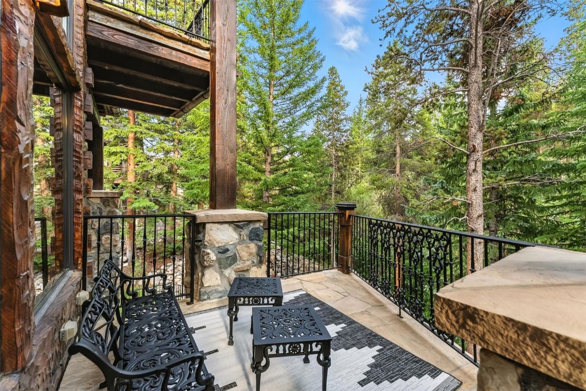 165 River Park Drive Property Photo 12