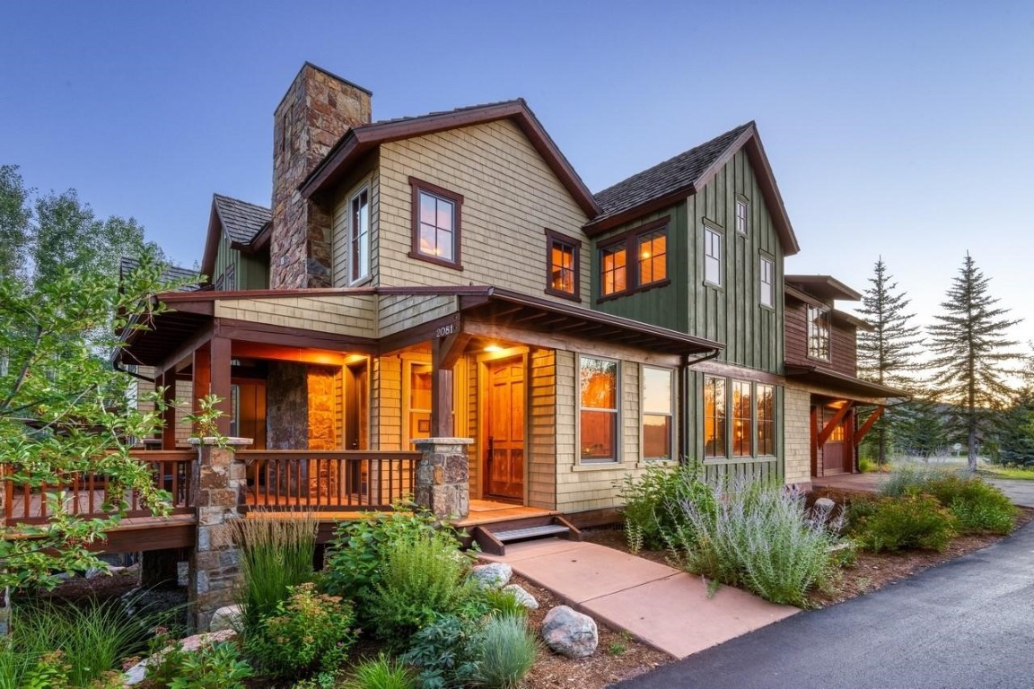 2081 Indian Summer DRIVE 2081