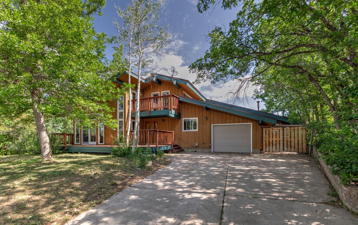 1430 Blue Spruce Court Property Photo 1