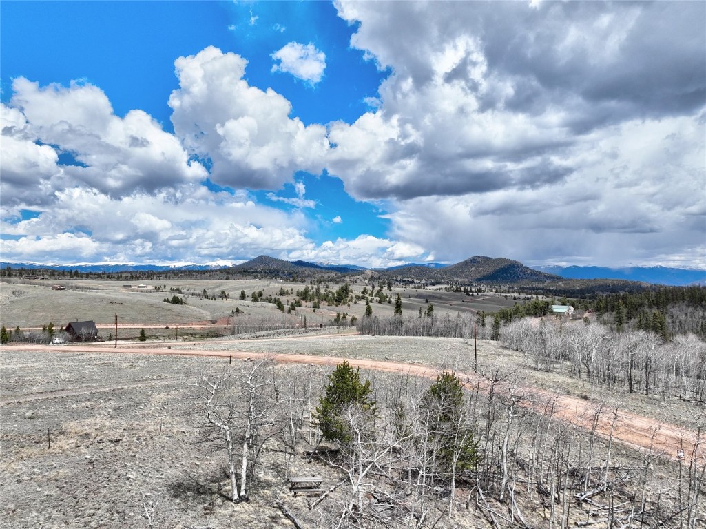 1087 Kite Court Property Photo 1