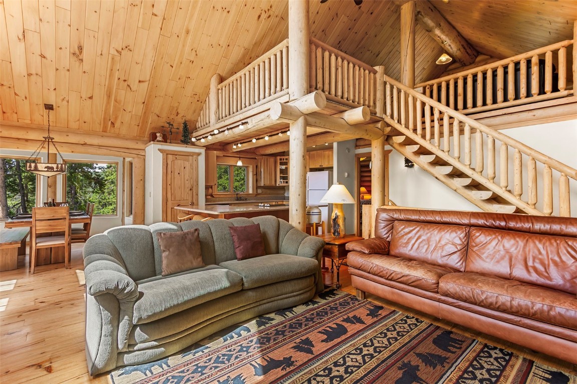 725 Zebulon Street Property Photo 7