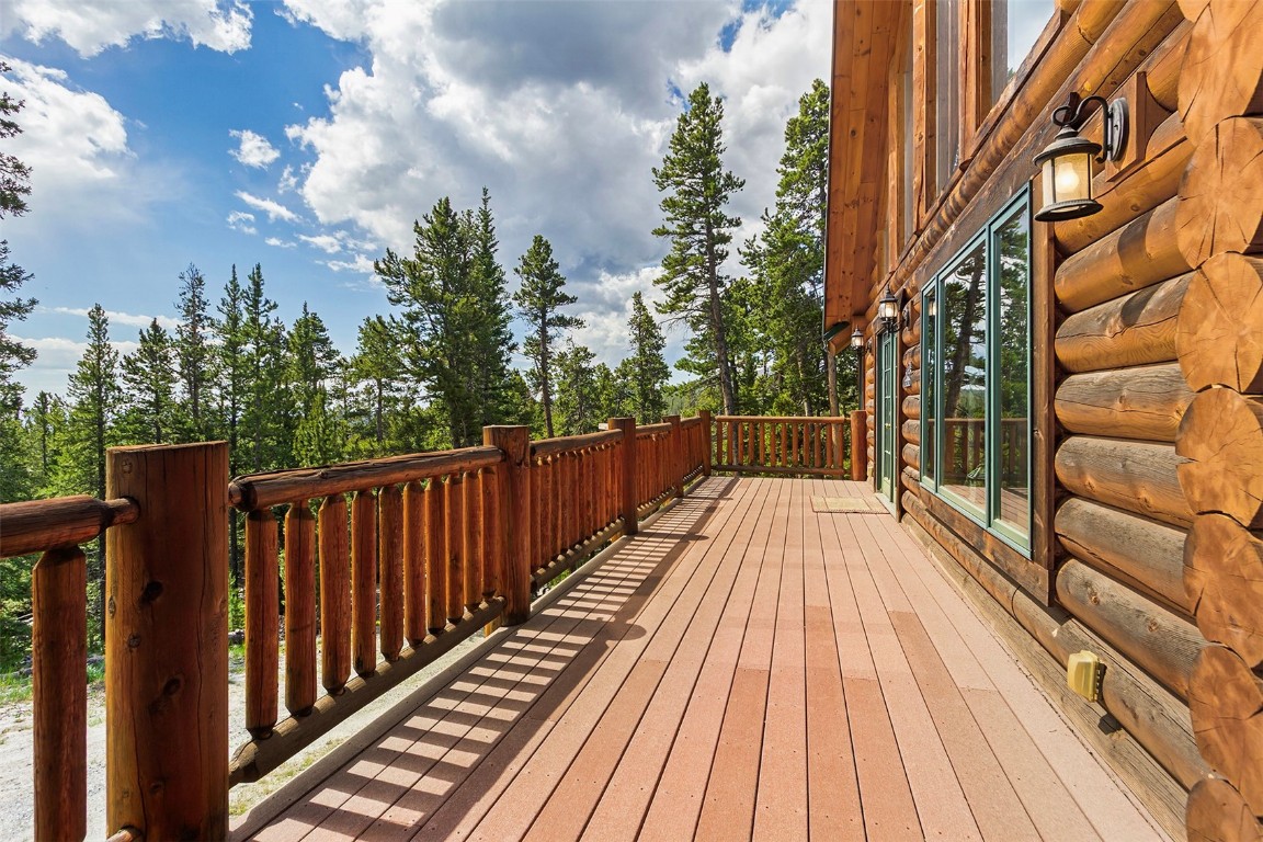 725 Zebulon Street Property Photo 16