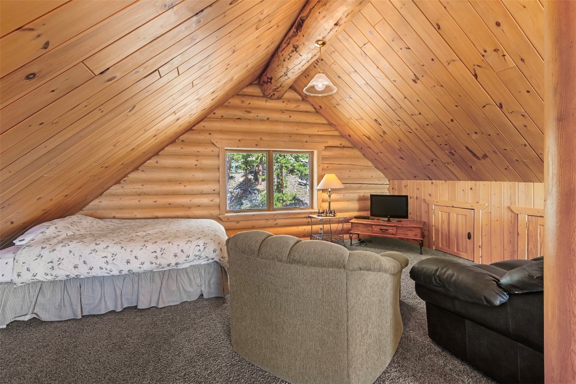 725 Zebulon Street Property Photo 25