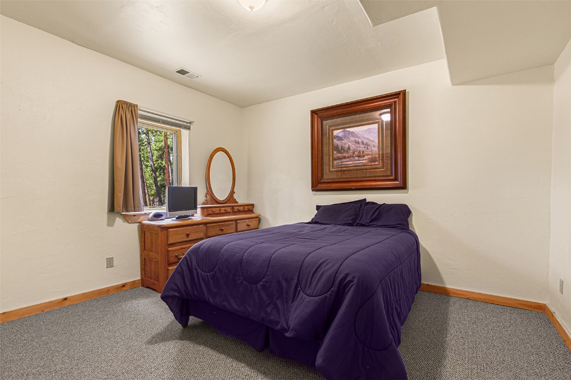 725 Zebulon Street Property Photo 32