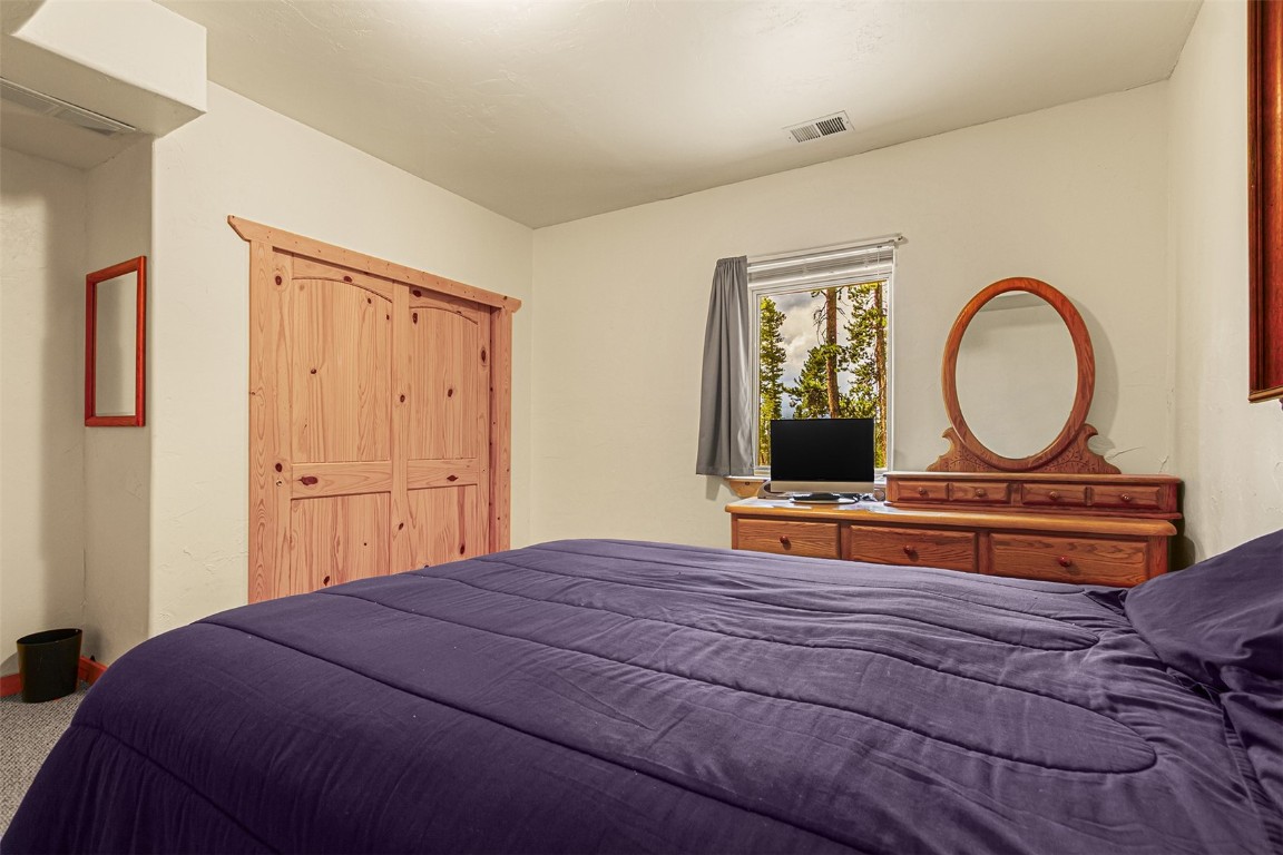 725 Zebulon Street Property Photo 33