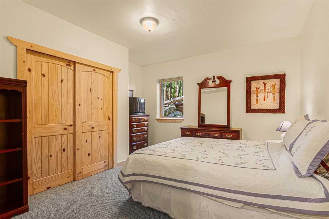 725 Zebulon Street Property Photo 34