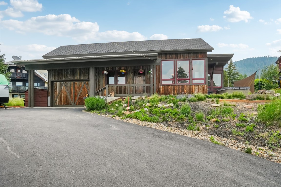 152 Fairview BOULEVARD