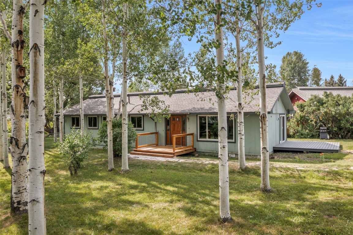 40570 Steamboat Drive Property Photo 1