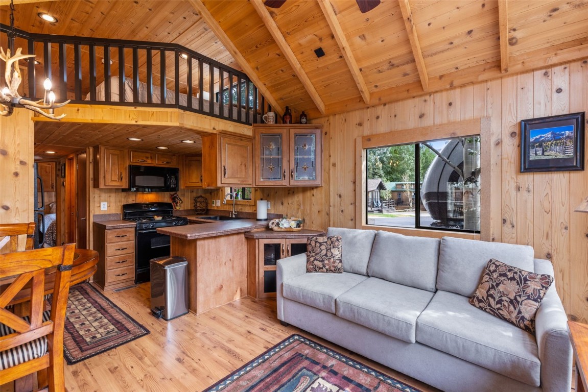 85 Revett Drive 105 Property Photo 9