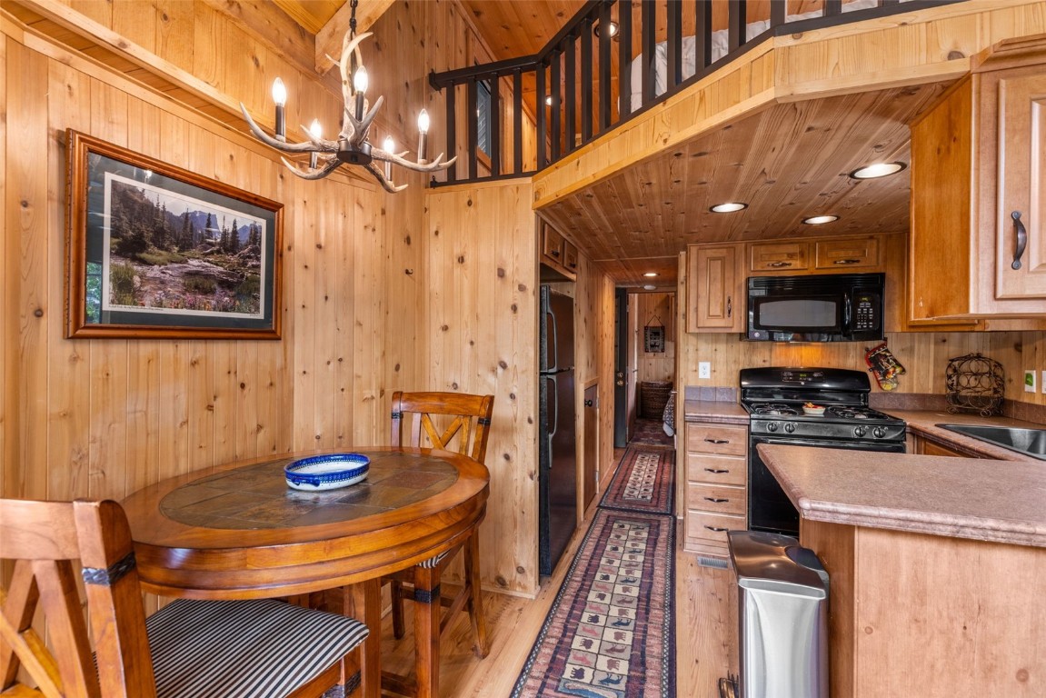 85 Revett Drive 105 Property Photo 11