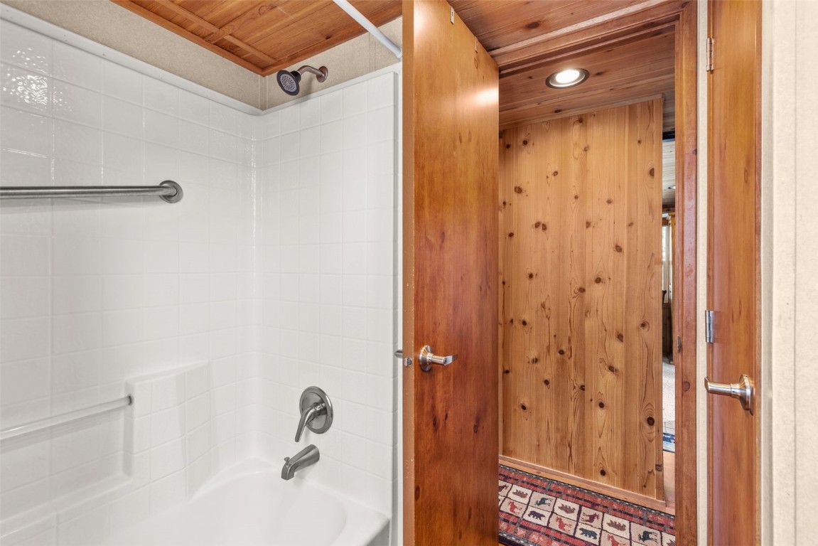 85 Revett Drive 105 Property Photo 18