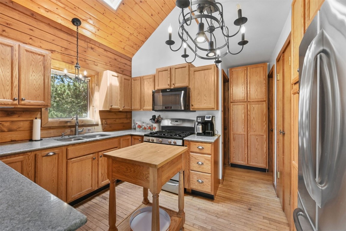 275 La Plata Peak Drive Property Photo 4