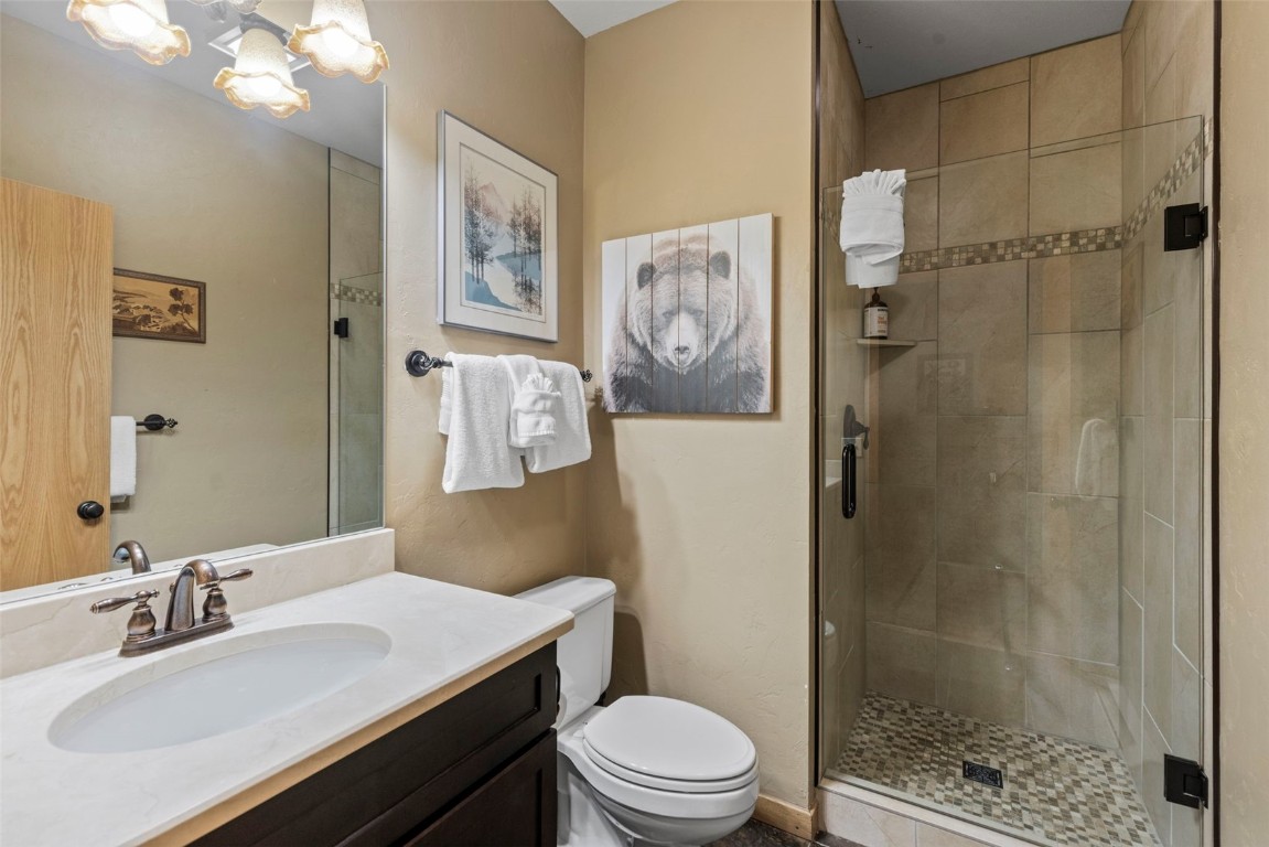 705 Four Oclock Road M4 Property Photo 19