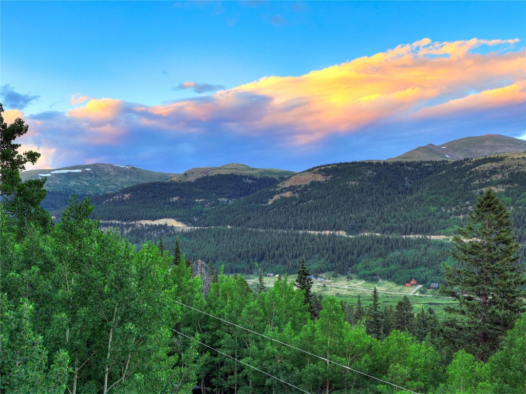 1095 Quartzville Property Photo 4