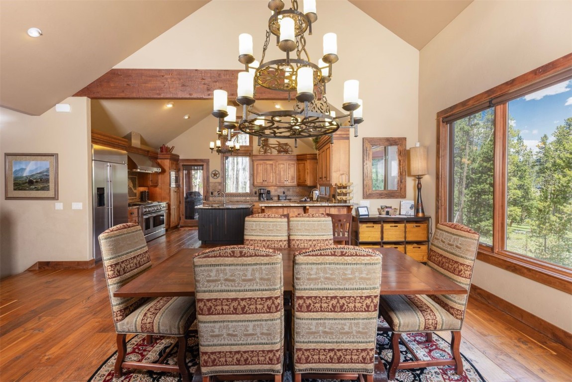 2176 Highlands Drive Property Photo 7