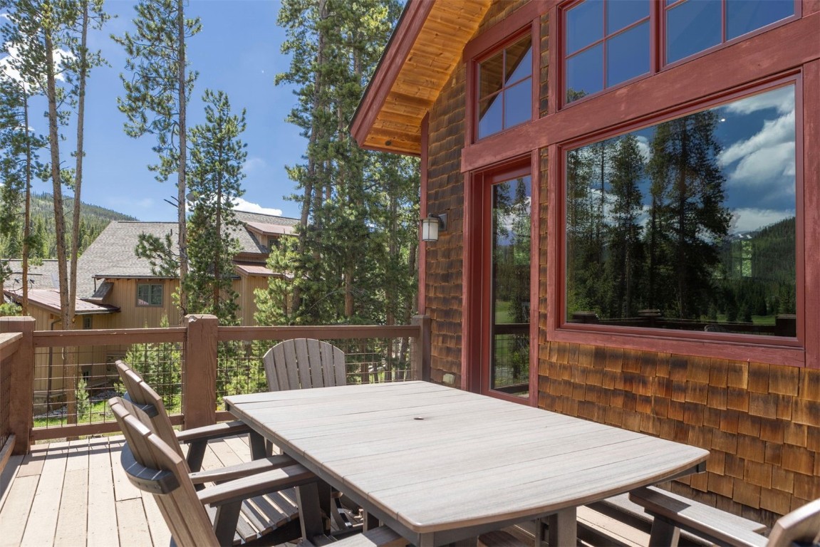 2176 Highlands Drive Property Photo 10