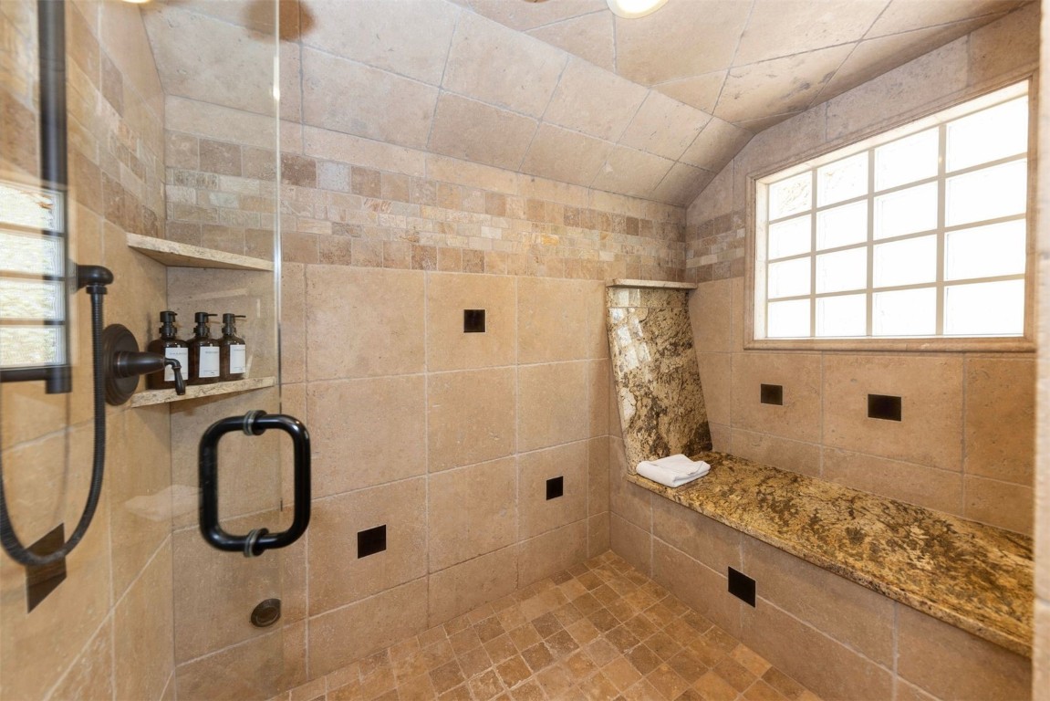 2176 Highlands Drive Property Photo 15