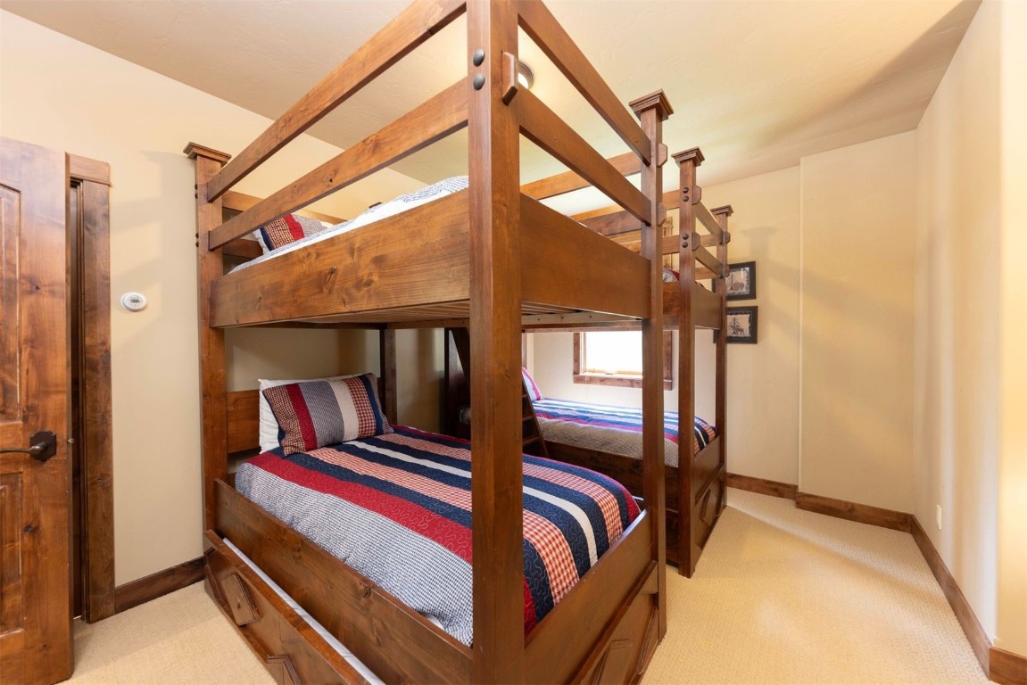 2176 Highlands Drive Property Photo 21