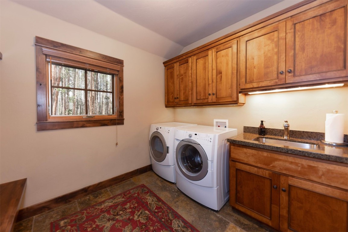 2176 Highlands Drive Property Photo 32