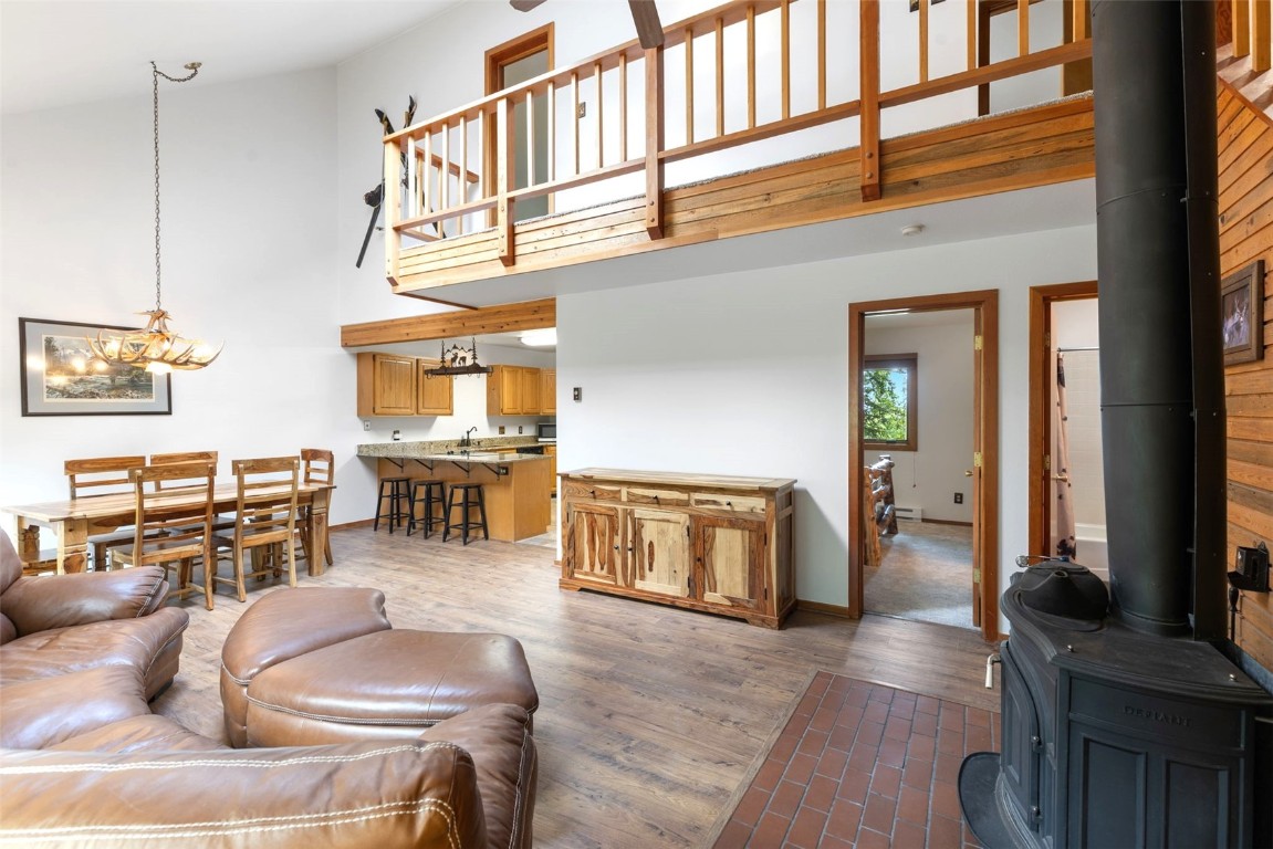 132 Burgundy Circle Property Photo 3