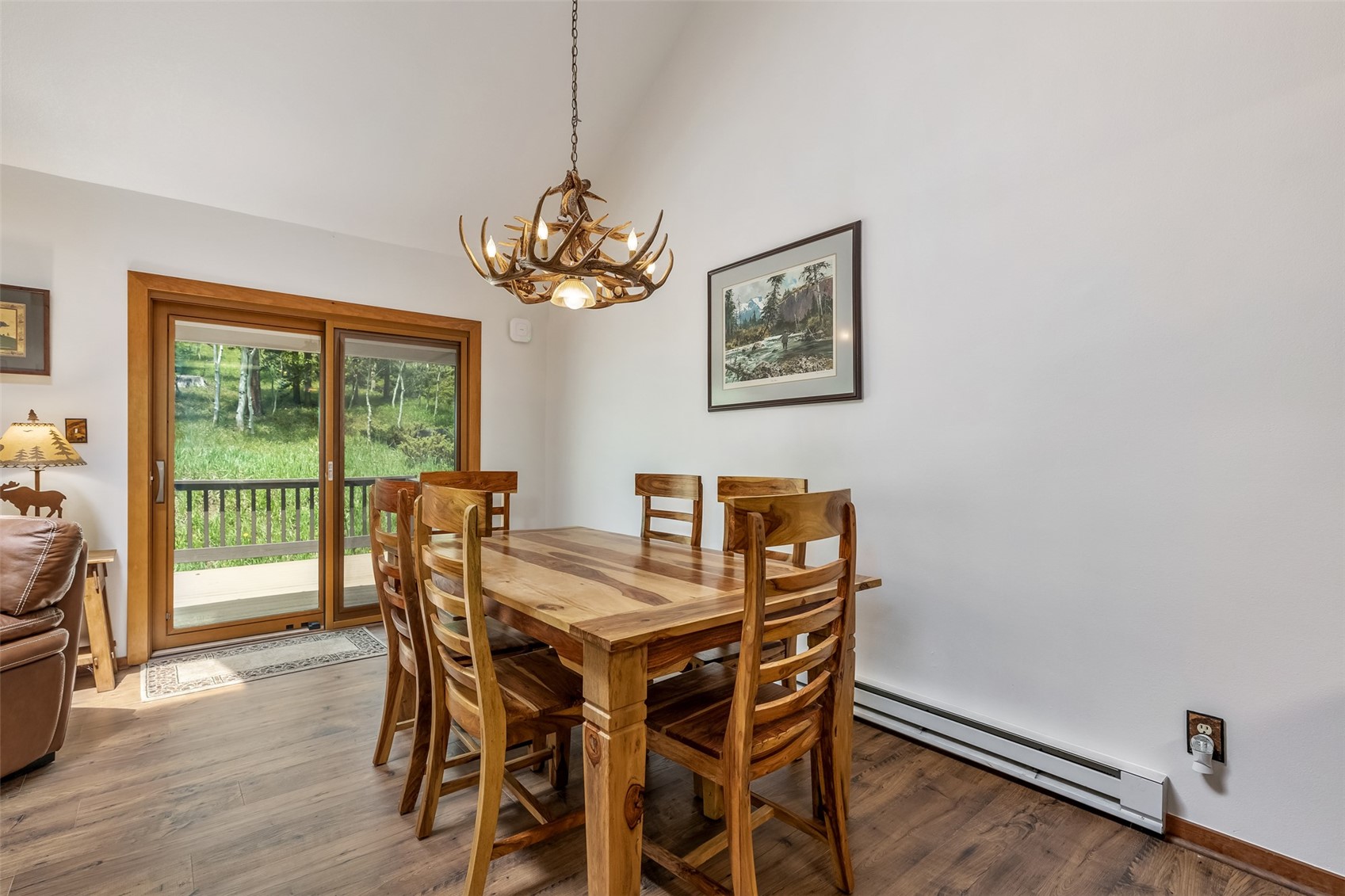 132 Burgundy Circle Property Photo 8