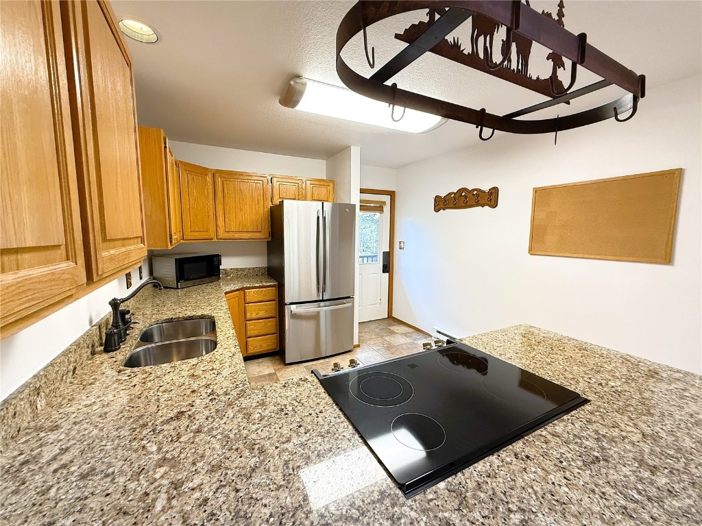 132 Burgundy Circle Property Photo 12