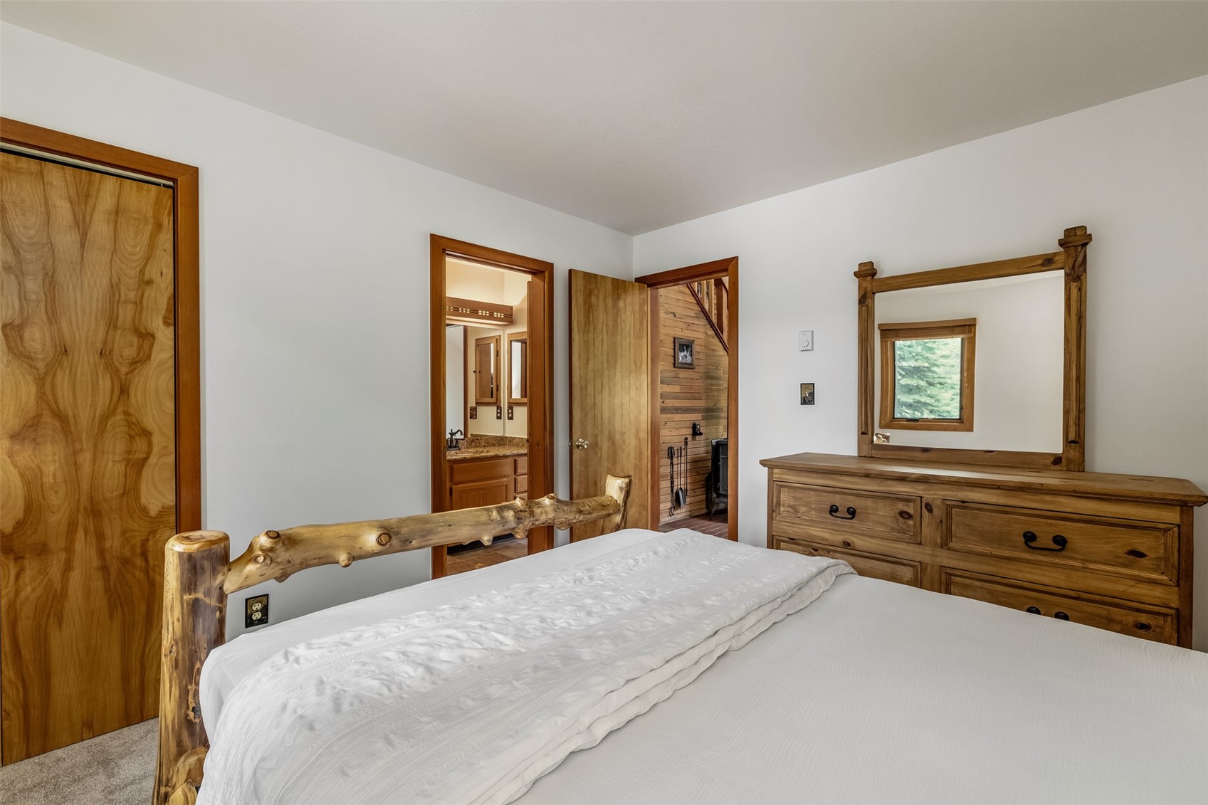 132 Burgundy Circle Property Photo 14