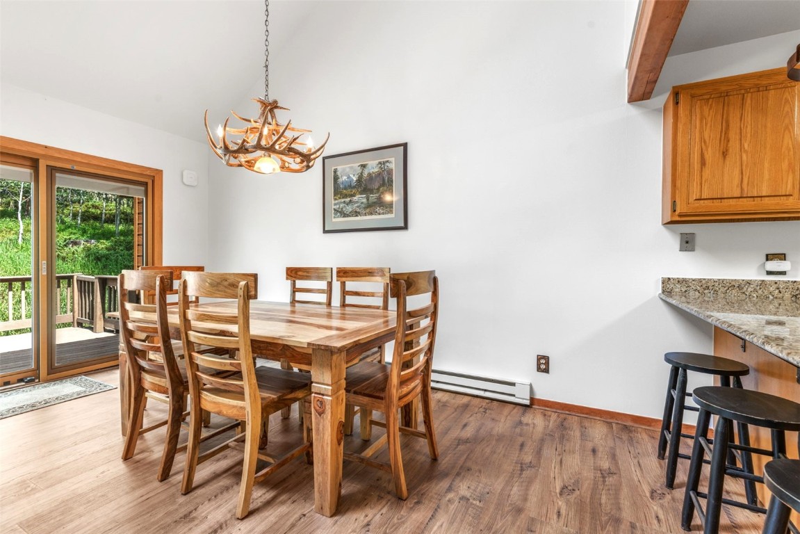 132 Burgundy Circle Property Photo 15