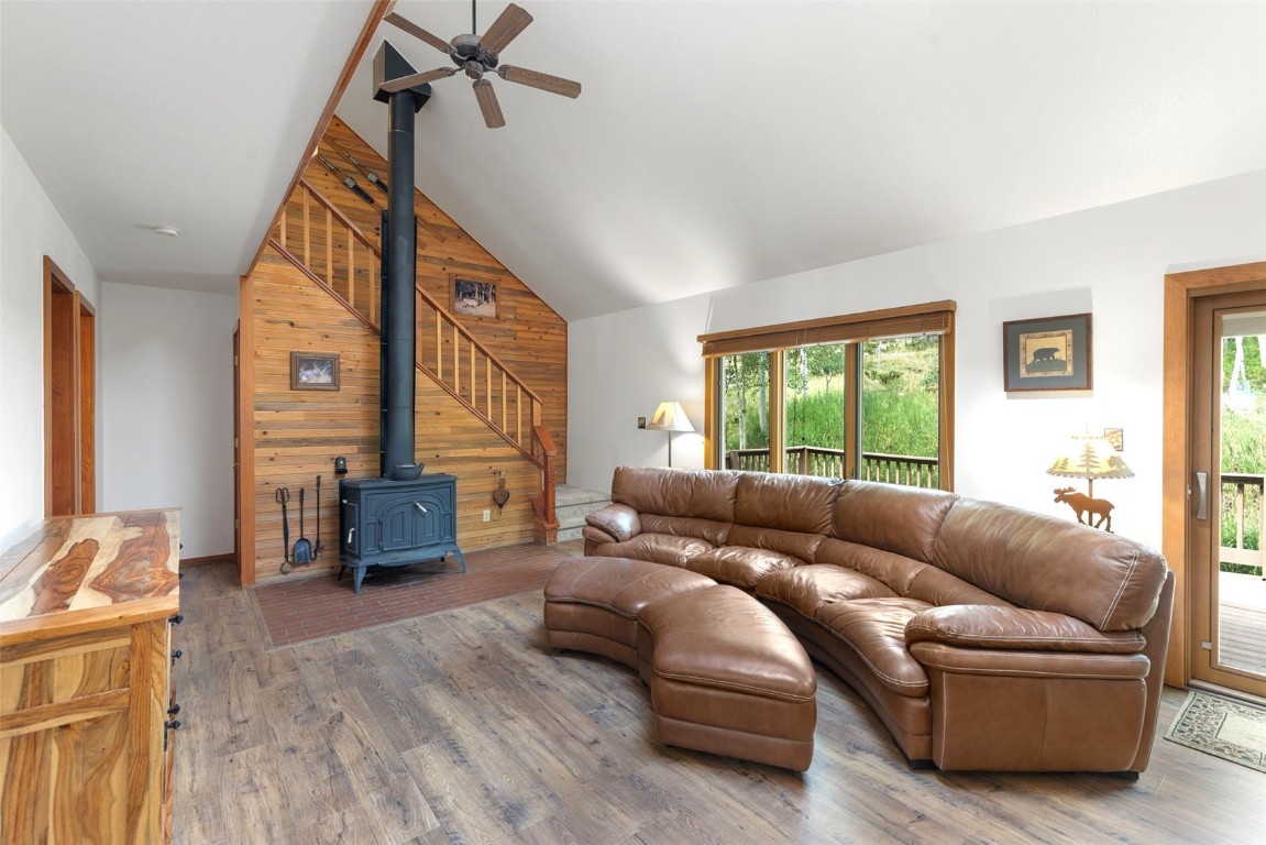 132 Burgundy Circle Property Photo 16