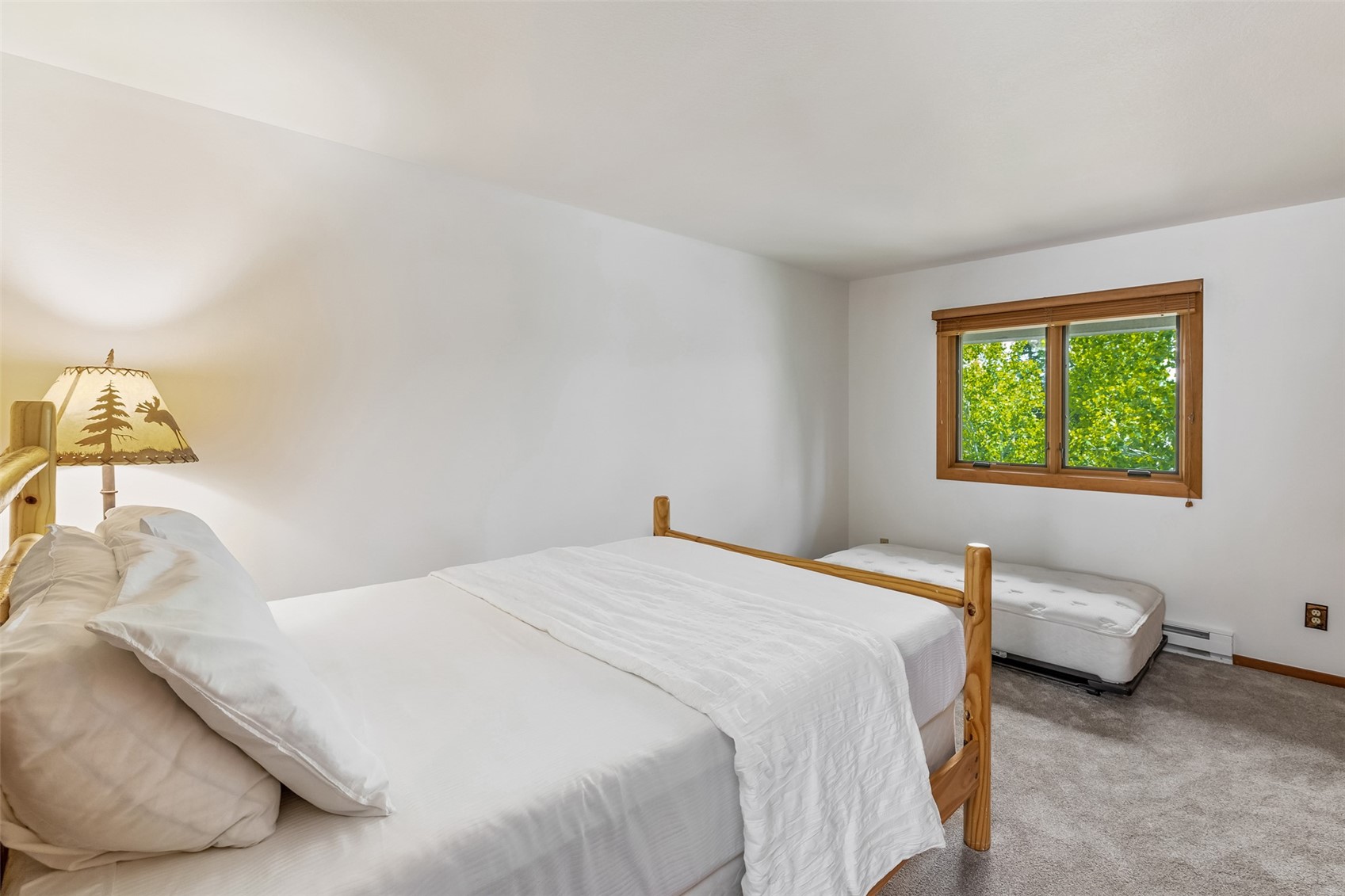 132 Burgundy Circle Property Photo 16