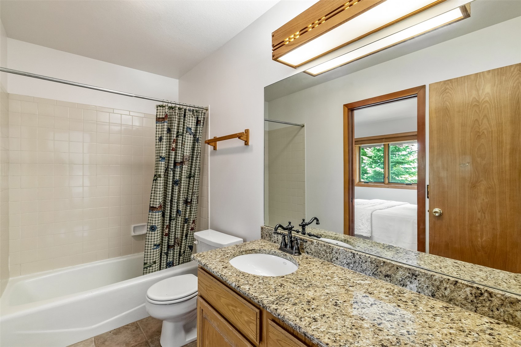 132 Burgundy Circle Property Photo 18