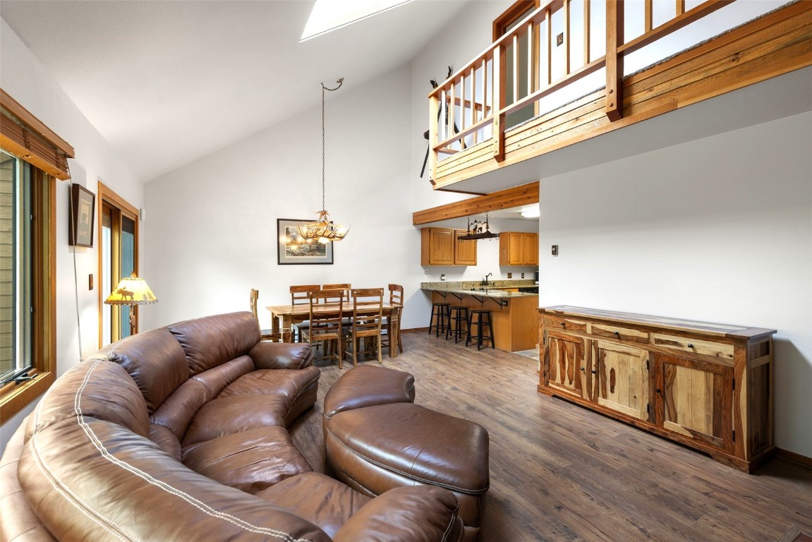 132 Burgundy Circle Property Photo 19