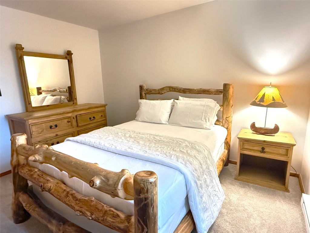 132 Burgundy Circle Property Photo 28