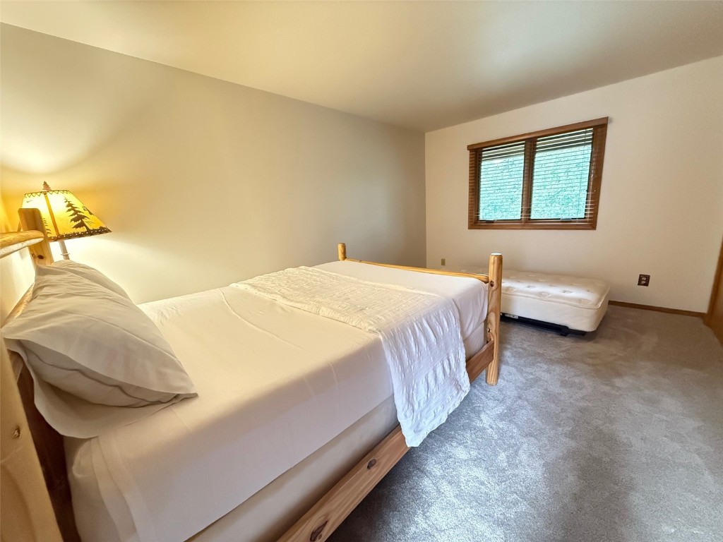 132 Burgundy Circle Property Photo 33