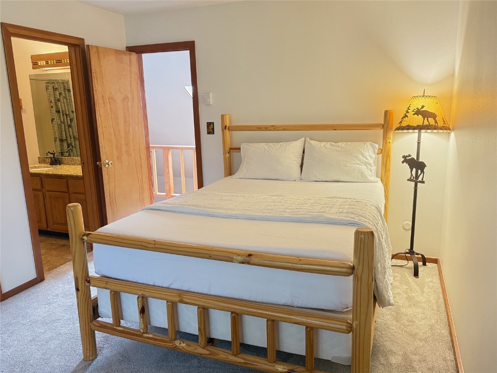 132 Burgundy Circle Property Photo 34